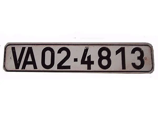 Originales Nummernschild der DDR Volksarmee NVA in den 70-iger Jahren